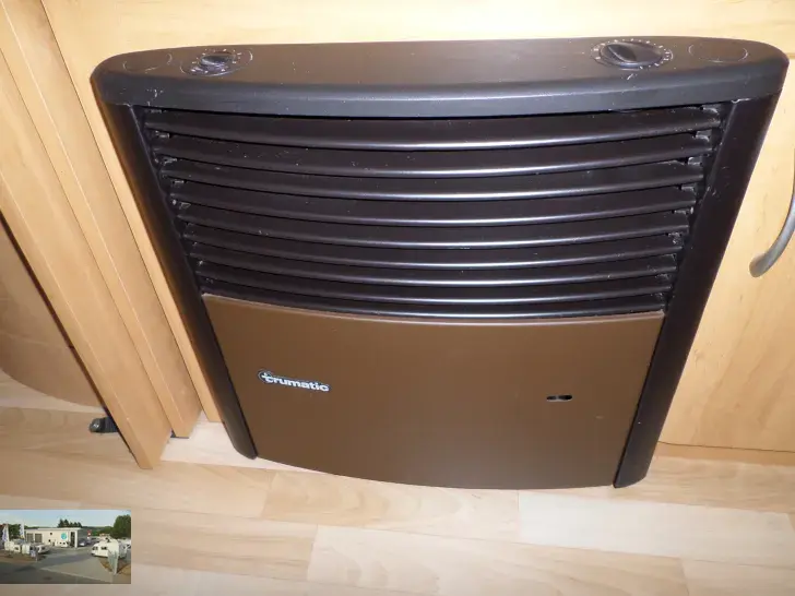 Fahrzeugbild Hobby Excellent Easy 495 UFe Nr. 83 - franz. Bett, RSG #16