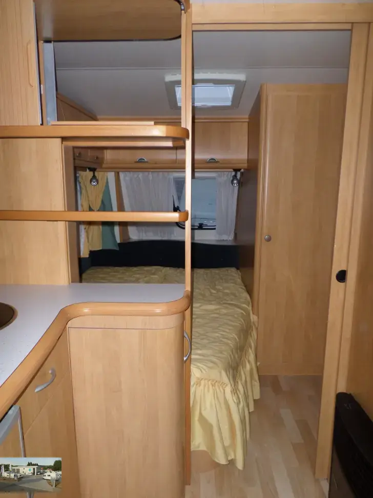 Fahrzeugbild Hobby Excellent Easy 495 UFe Nr. 83 - franz. Bett, RSG #17