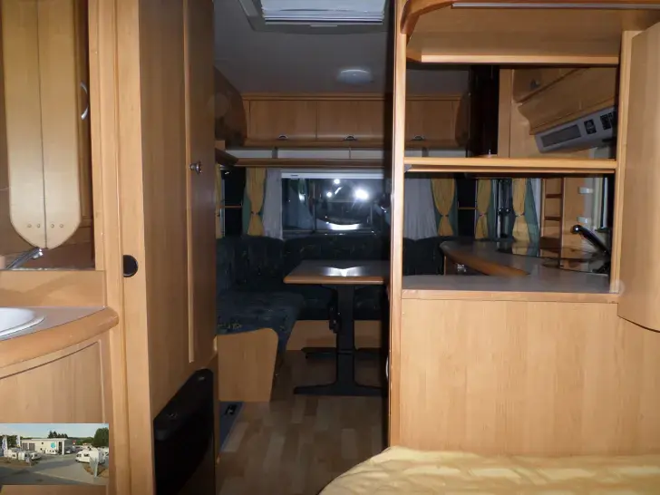 Fahrzeugbild Hobby Excellent Easy 495 UFe Nr. 83 - franz. Bett, RSG #23