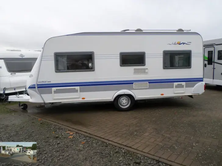 Fahrzeugbild Hobby Excellent Easy 495 UFe Nr. 83 - franz. Bett, RSG #28