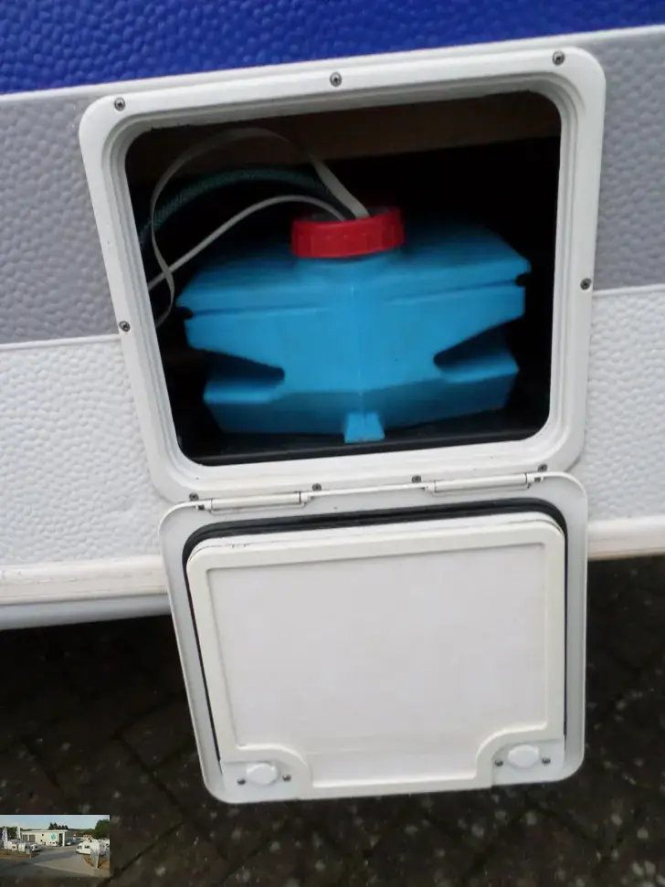 Fahrzeugbild Hobby Excellent Easy 495 UFe Nr. 83 - franz. Bett, RSG #34