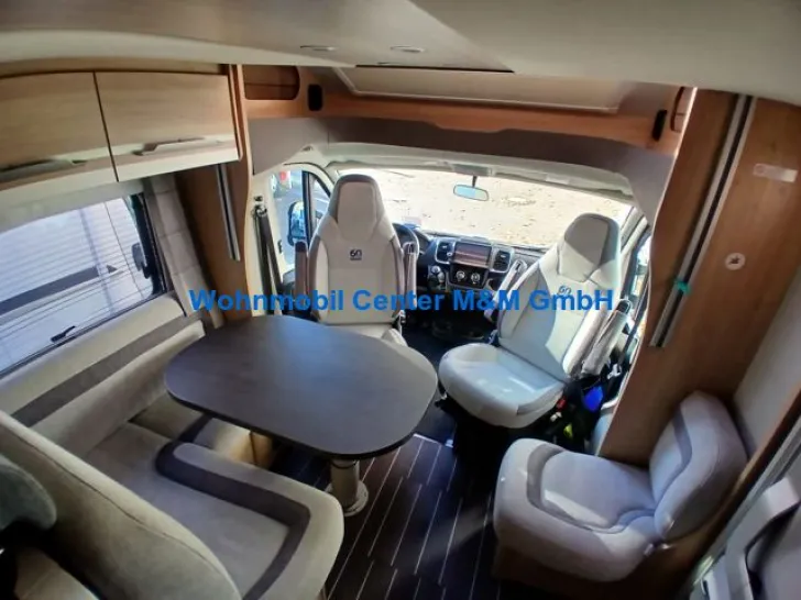 Fahrzeugbild Knaus Sky Wave 650 MEG 60 Years TV Sat Anlage 60 Years #11