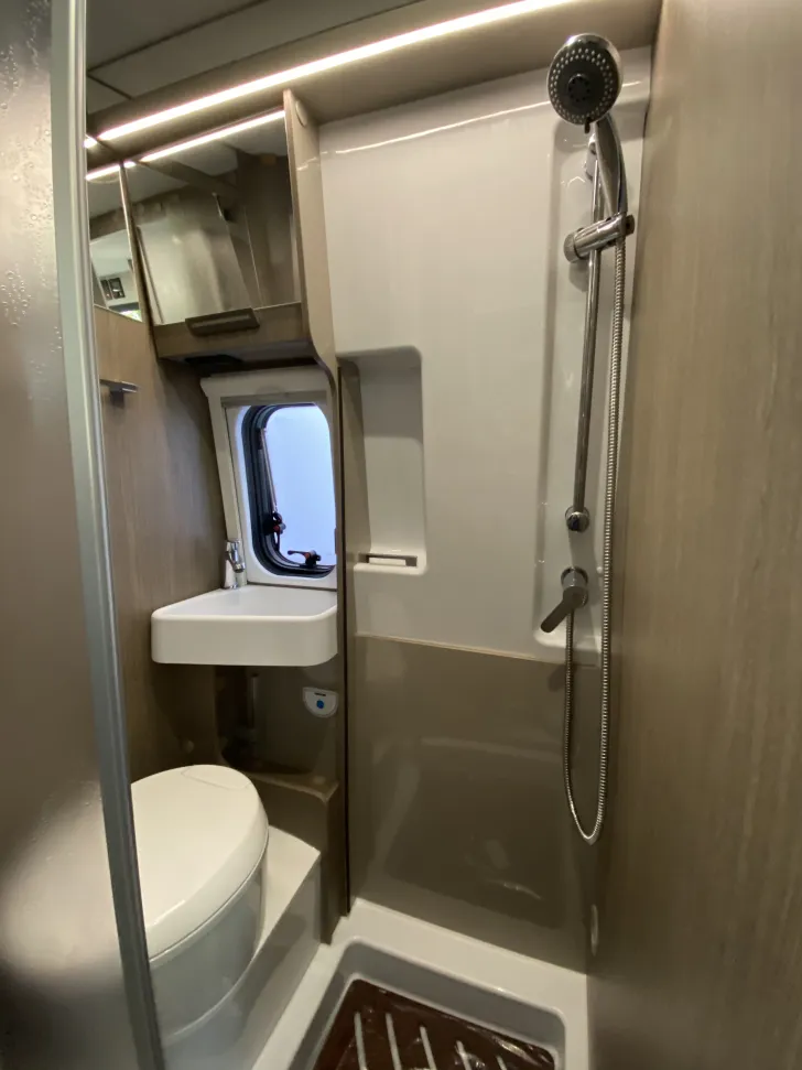 Fahrzeugbild Challenger Van V210 Road Edition VIP - sofort verfügbar - #17