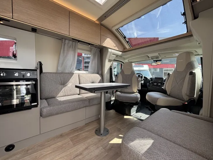 Fahrzeugbild Bürstner Campeo TD 736 #8