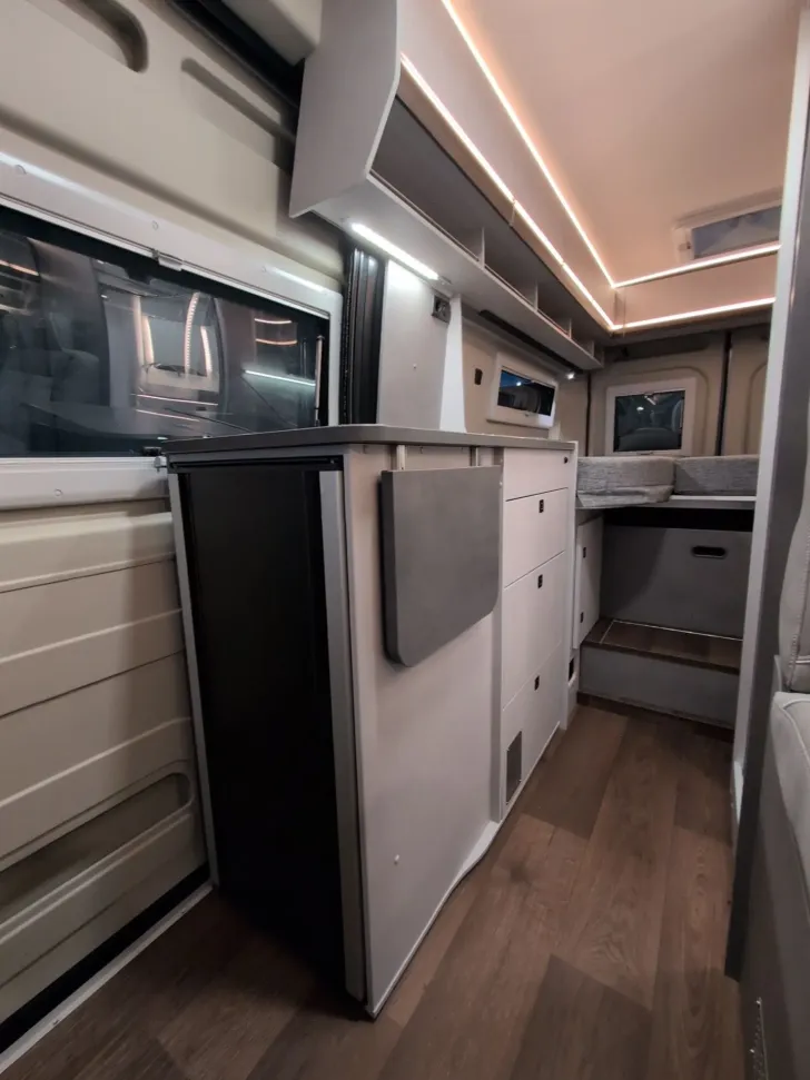 Fahrzeugbild Pössl Summit SHINE 600 L EINZELBETTEN+ 6m #17