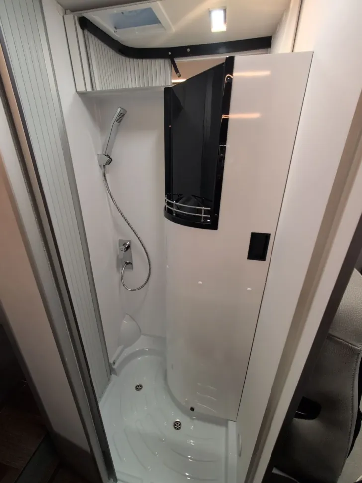 Fahrzeugbild Pössl Summit SHINE 600 L EINZELBETTEN+ 6m #21