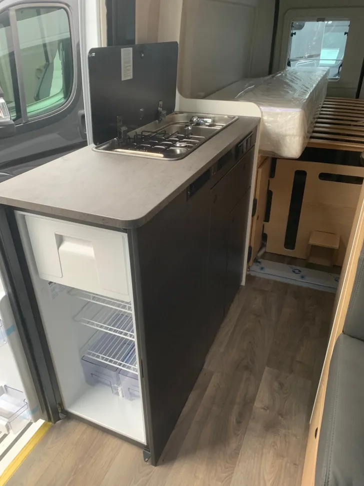 Fahrzeugbild Sunlight Camper Van Cliff 602 Adventure Edition RT Aufstelldach+Längsbetten* #7