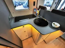 Fahrzeugbild Laika Kosmo H 1409 Sparen Sie 27.650,- € #12