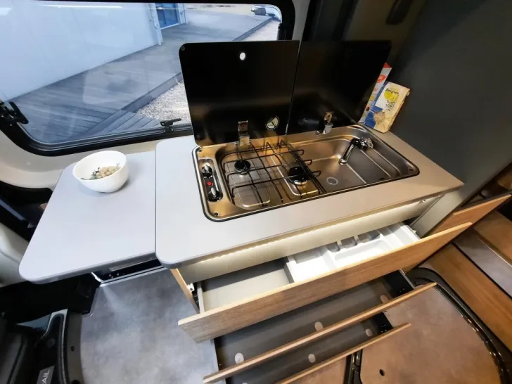 Fahrzeugbild Dethleffs Globetrail 640 ER Advantage Solar/Sparen Sie 16.659,- € #15