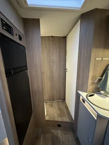 Fahrzeugbild Carado T 457 Längsbetten + face2face-Sitzgr #10