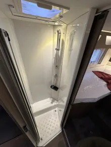 Fahrzeugbild Carado T 457 Längsbetten + face2face-Sitzgr #13