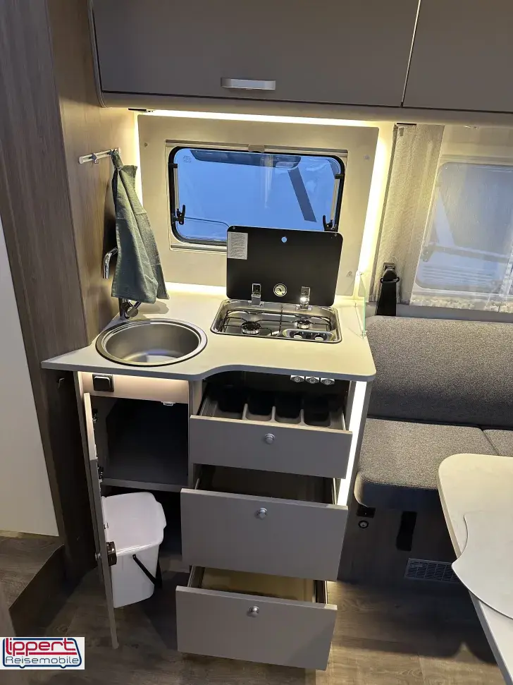 Fahrzeugbild Carado T 457 Längsbetten + face2face-Sitzgr #8