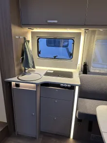 Fahrzeugbild Carado T 457 Längsbetten + face2face-Sitzgr #7