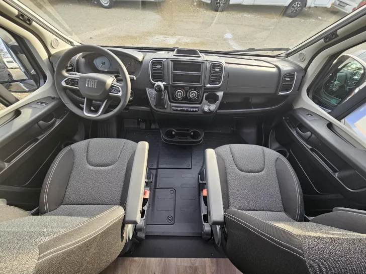 Fahrzeugbild Carado V 337 Automatik|Elektr. Handbremse|auf Okt. 2026 #16