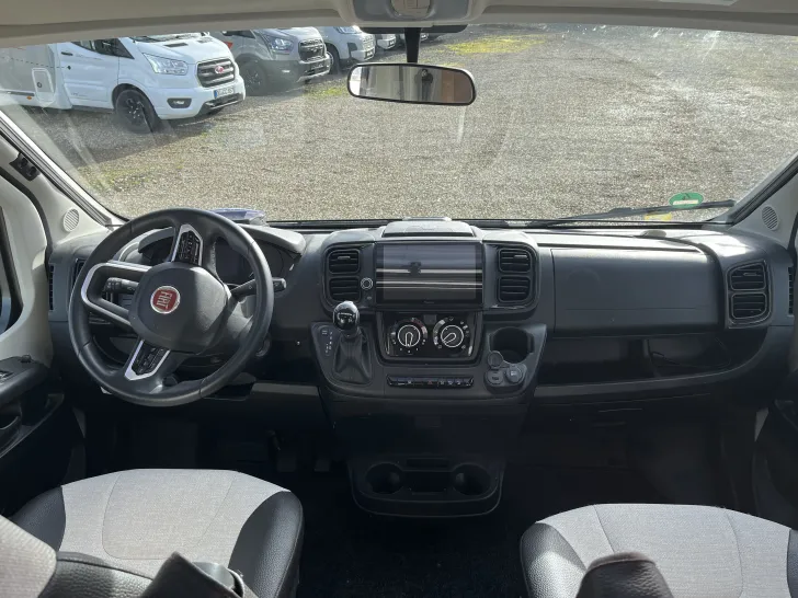 Fahrzeugbild Weinsberg CaraCompact 600 MF EDITION [PEPPER] #8