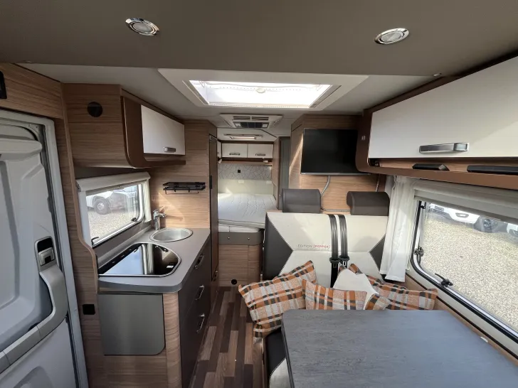 Fahrzeugbild Weinsberg CaraCompact 600 MF EDITION [PEPPER] #11