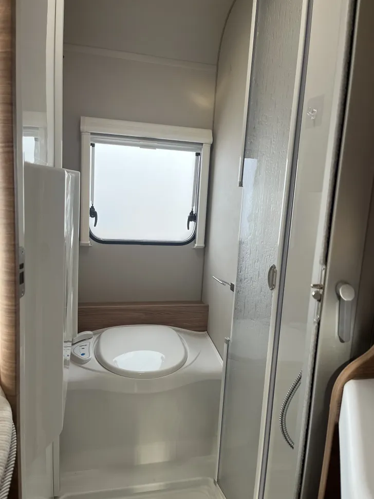 Fahrzeugbild Weinsberg CaraCompact 600 MF EDITION [PEPPER] #14