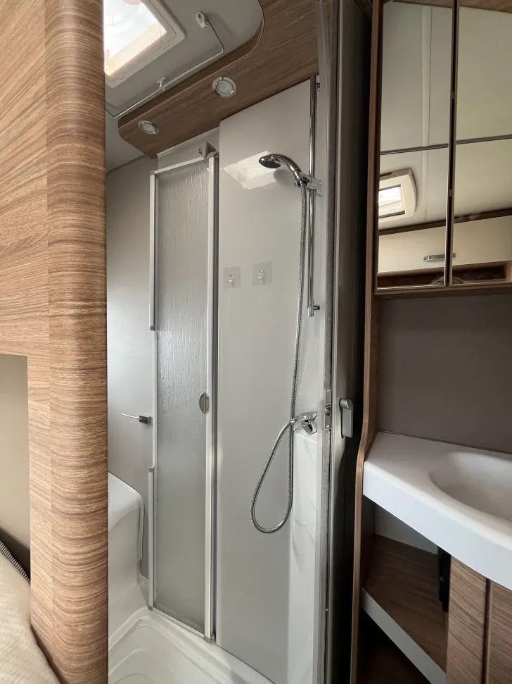 Fahrzeugbild Weinsberg CaraCompact 600 MF EDITION [PEPPER] #15