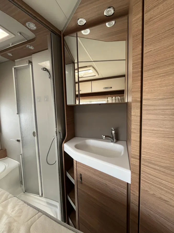 Fahrzeugbild Weinsberg CaraCompact 600 MF EDITION [PEPPER] #16