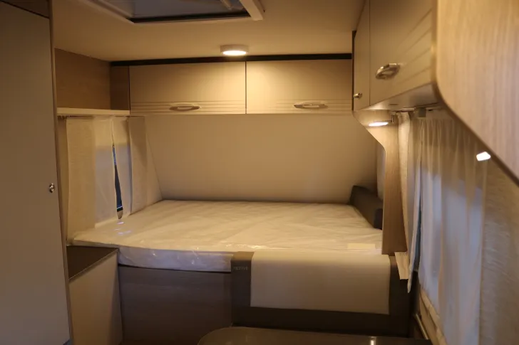 Fahrzeugbild Bürstner Premio Life 425 TS TrumaTherm+Dusch Pak+LM+DBett #17