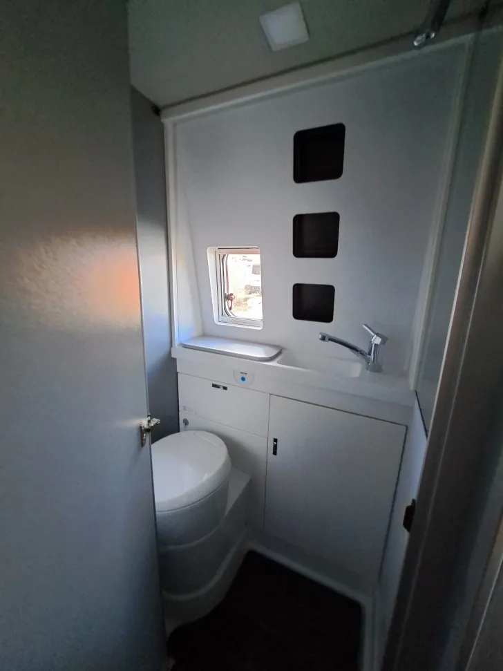 Fahrzeugbild Weinsberg CaraBus 600 MQ - mit Aufstelldach #16