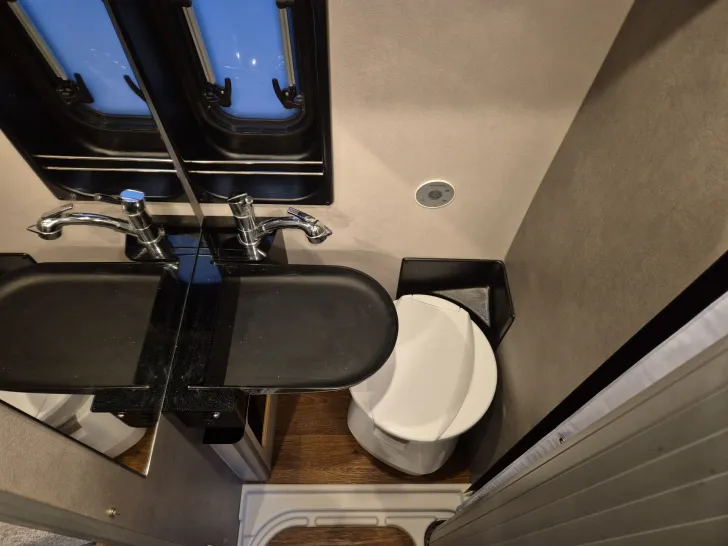 Fahrzeugbild Pössl H-LINE SUMMIT 600 R L SHINE #11