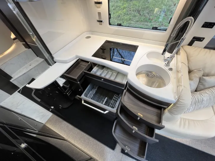 Fahrzeugbild Concorde CENTURION 990 GI *Lithium XL*Gastank*Birdview* #13