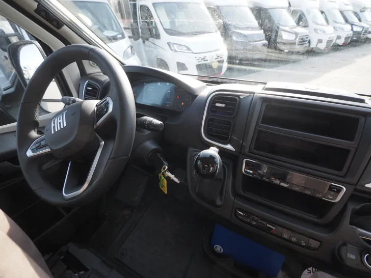 Fahrzeugbild Pössl Roadcruiser, Autom., Gr. Kühlschrank, Rahmen. #8