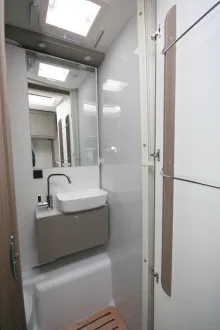 Fahrzeugbild Carado T 338 #23