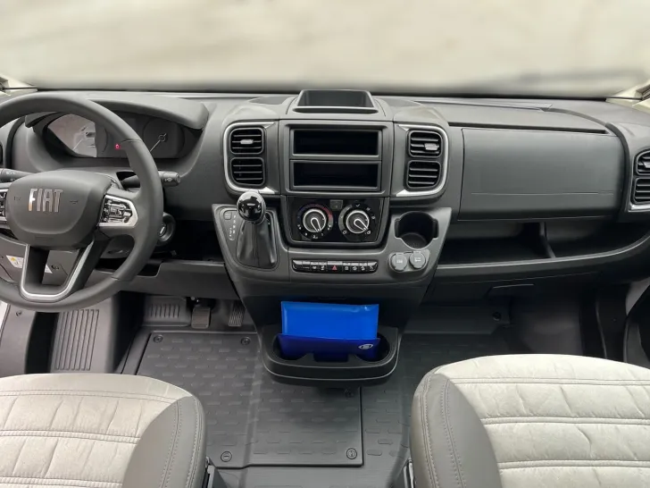 Fahrzeugbild Sunlight Adventure V 67S Aktion  Keep on Rolling #9