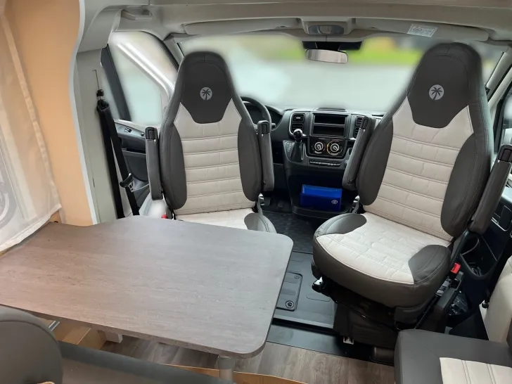 Fahrzeugbild Sunlight Adventure V 67S Aktion  Keep on Rolling #11