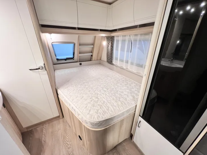 Fahrzeugbild Hobby De Luxe 540 KMFe - stark reduziert / Vorzelt #8