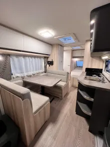 Fahrzeugbild Hobby De Luxe 540 KMFe - stark reduziert / Vorzelt #12