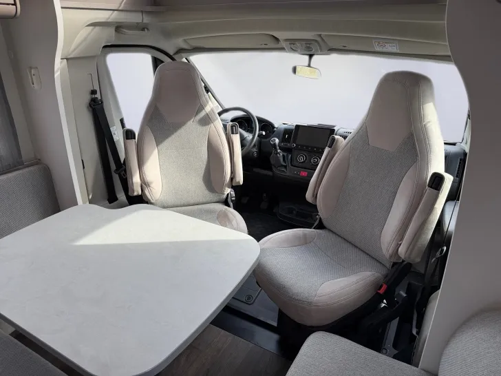 Fahrzeugbild Carado TEILINTEG. (CITROEN) T 447 #6