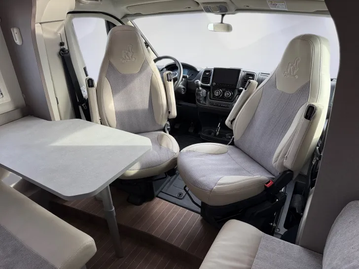 Fahrzeugbild Etrusco T 6.9 SB #6