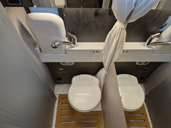 Fahrzeugbild Hymer CAMPER VAN YOSEMITE #10