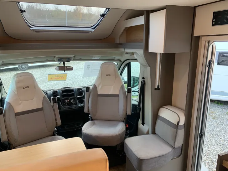 Fahrzeugbild LMC TOURER H 660 G #14
