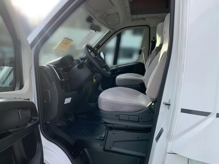 Fahrzeugbild LMC TOURER H 660 G #6