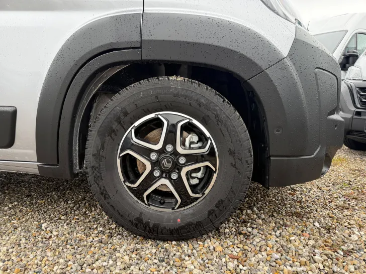 Fahrzeugbild Pössl H-LINE SUMMIT SHINE 640 #3