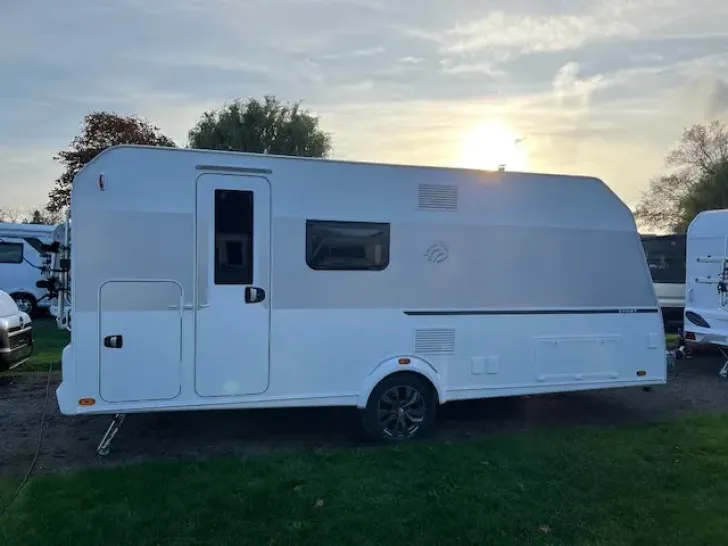 Fahrzeugbild Knaus Sport 500 QDK Mikrowelle #5