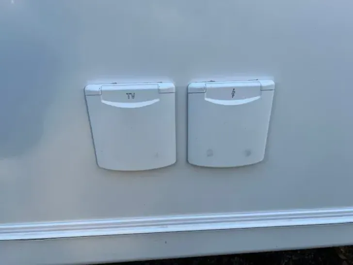 Fahrzeugbild Knaus Sport 500 QDK Mikrowelle #7