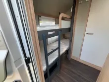 Fahrzeugbild Knaus Sport 500 QDK Mikrowelle #10