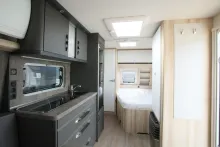 Fahrzeugbild Hobby De Luxe 460 UFe/1.500 kg/USB/sofort verfügbar #14