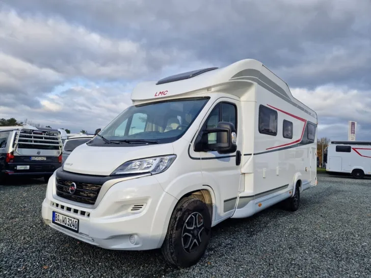 Fahrzeugbild LMC Tourer Lift H 730G - Einzelbetten & Hubbett #1