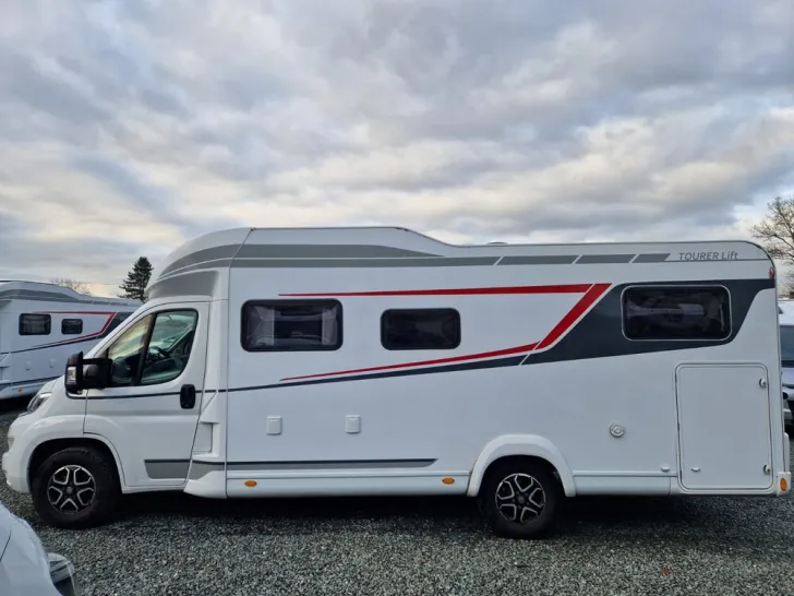 Fahrzeugbild LMC Tourer Lift H 730G - Einzelbetten & Hubbett #23