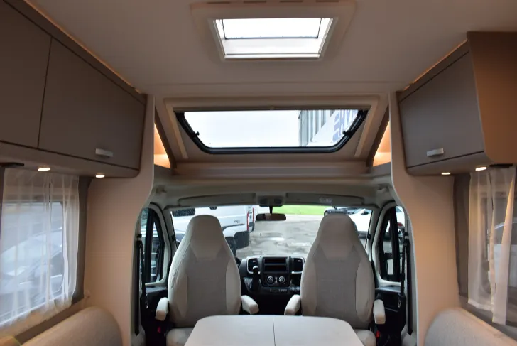 Fahrzeugbild Carado T 457 Pro+ Face to Face, Raumbad, Autom. #7