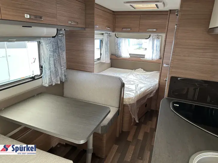 Fahrzeugbild Weinsberg CaraOne 500 FDK *2Pakete*1700kg*Deckenschrank* #6