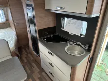 Fahrzeugbild Weinsberg CaraOne 500 FDK *2Pakete*1700kg*Deckenschrank* #11