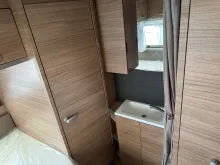 Fahrzeugbild Weinsberg CaraOne 500 FDK *2Pakete*1700kg*Deckenschrank* #13