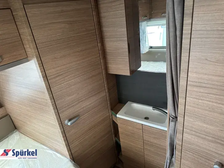 Fahrzeugbild Weinsberg CaraOne 500 FDK *2Pakete*1700kg*Deckenschrank* #13